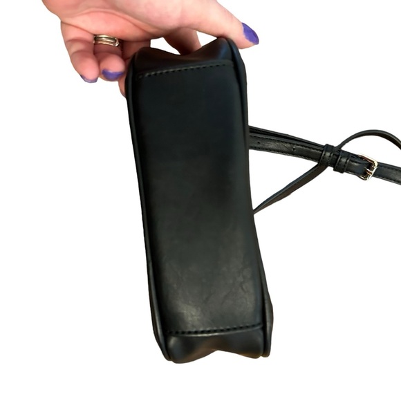 Moschino crossbody | love Moschino red and black color block purse - Picture 5 of 11